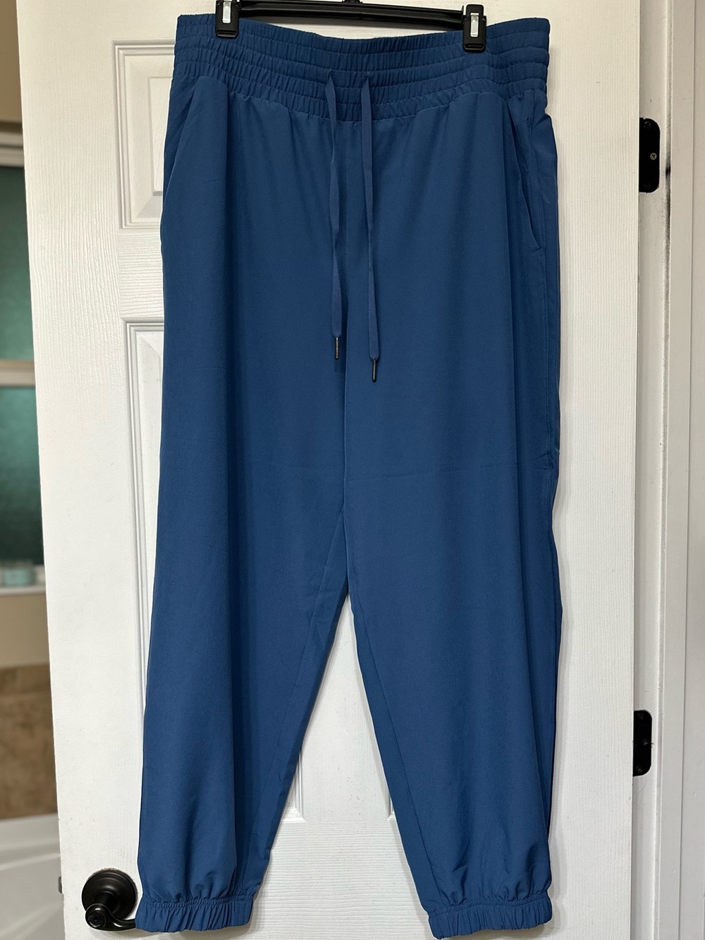 SPANX Slate Blue Active Casual Joggers with Elastic Waist Pockets. Size XL
